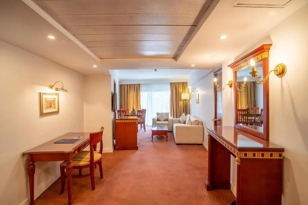 Azal Pyramids Hotel