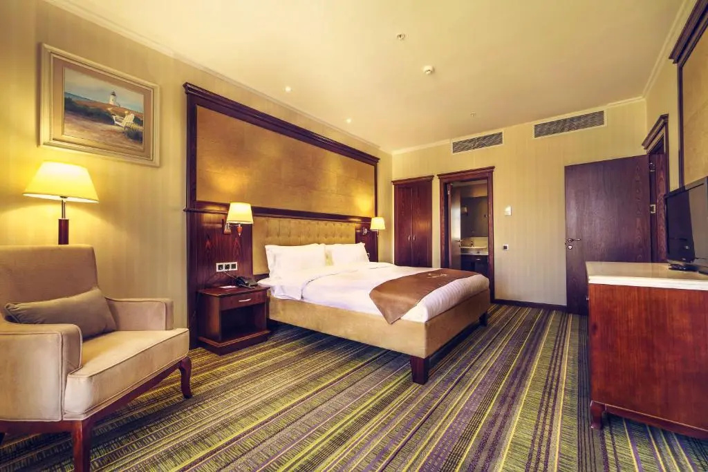 Shera Park Boutique Hotel