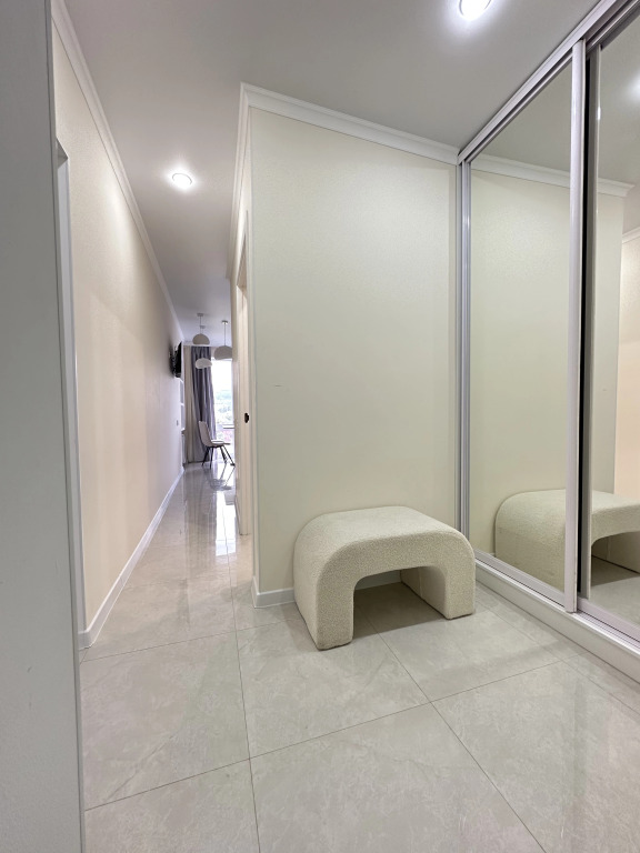 S Krasivym Vidom Na Gory Flat