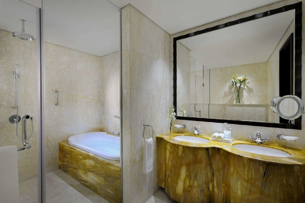 Crowne Plaza Dubai Jumeirah