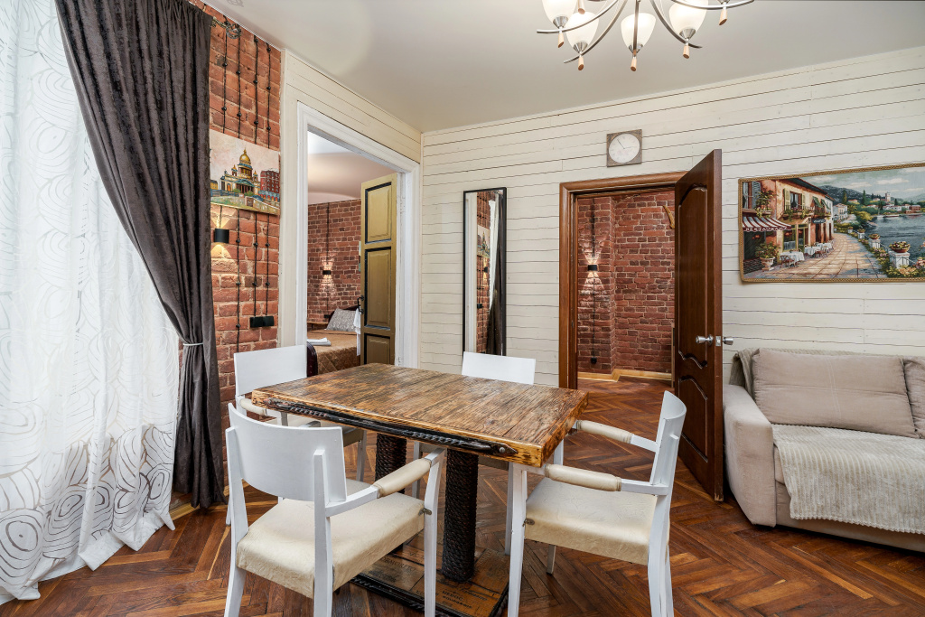 Апартаменты SREDNYAYA PODYACHESKAYA 6 APARTMENTS Просторные трехкомнатные апартаменты Park Lane Inn для 3-х взрослых