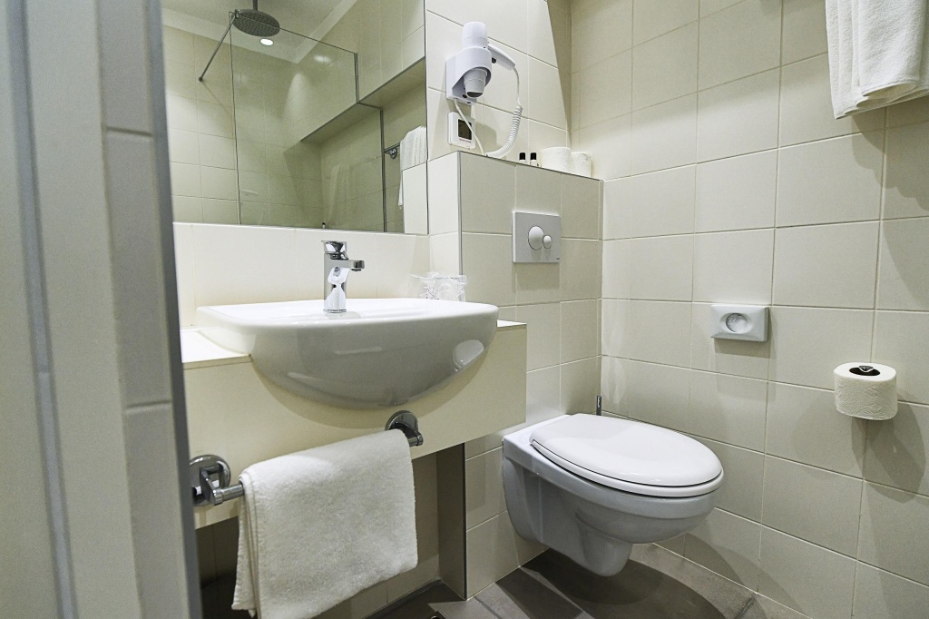 Belgrade Inn Garni Hotel