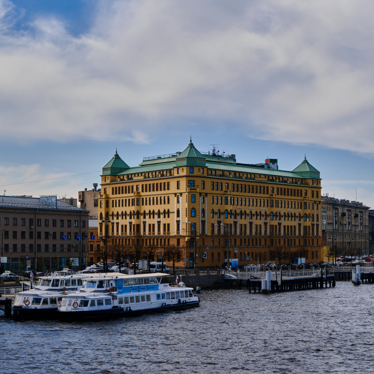 Отель River Palace