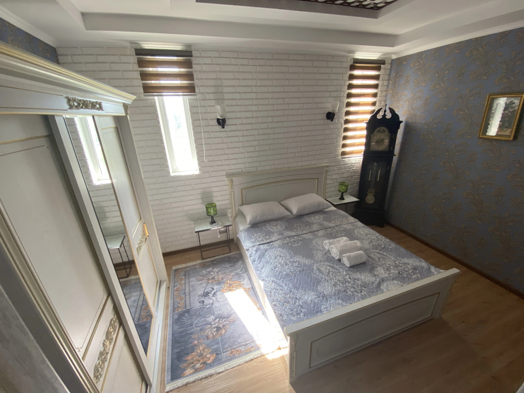 Отель Hotel Uzbegim