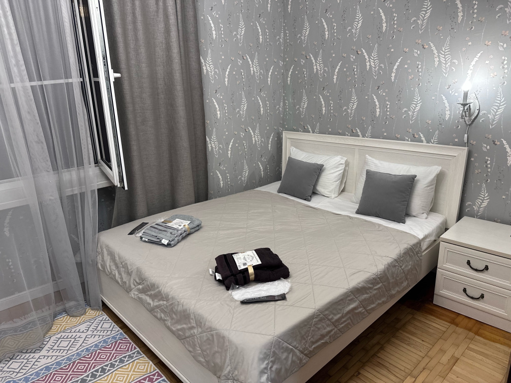 Квартира в центре Сухума - Лакоба, 88