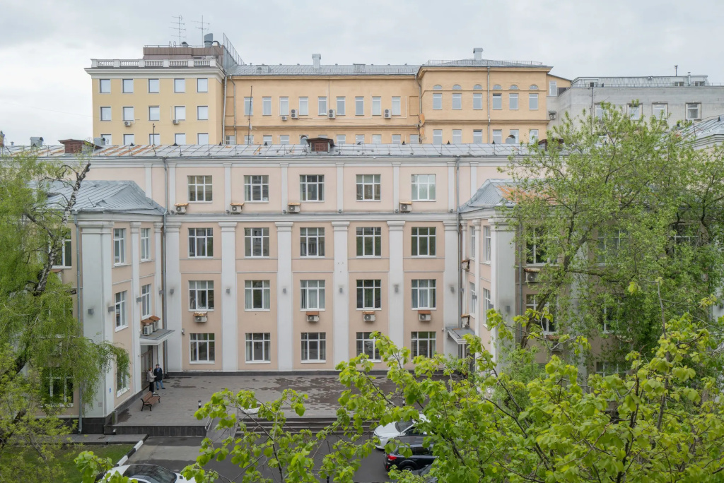 Квартира на Бронной у Патриарших Прудов