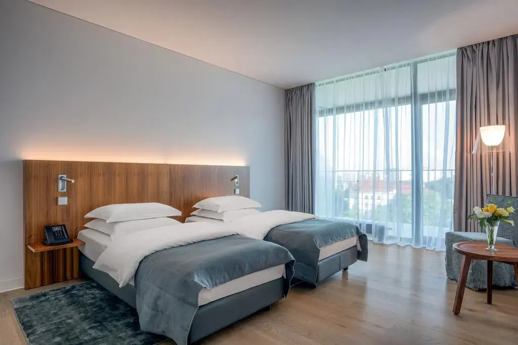 Отель Crystal House Suite Hotel & Spa
