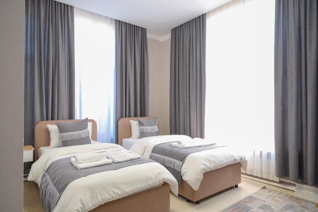 Отель Avant Hotel