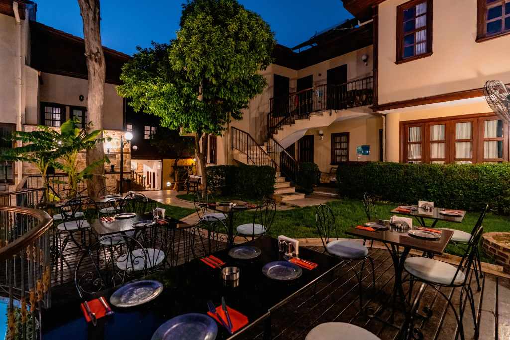 Mediterra Art Hotel Antalya