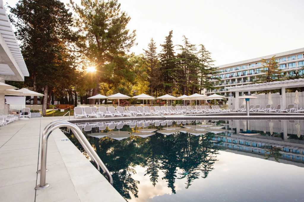 Отель курортный Лучезарный Резорт