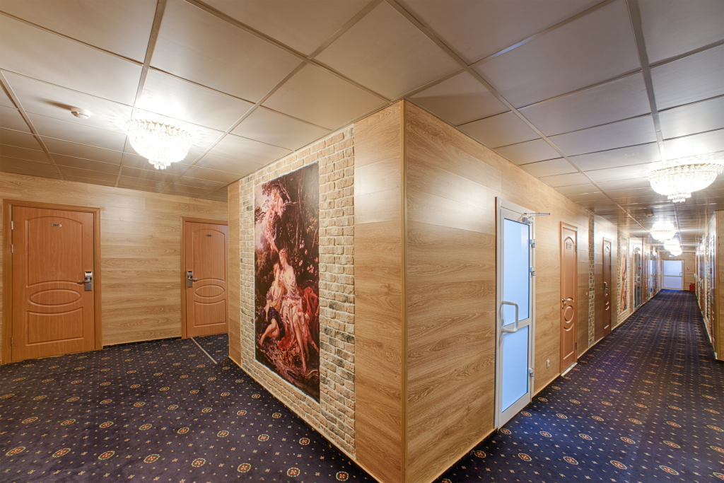 Gallery Avenue Hotel