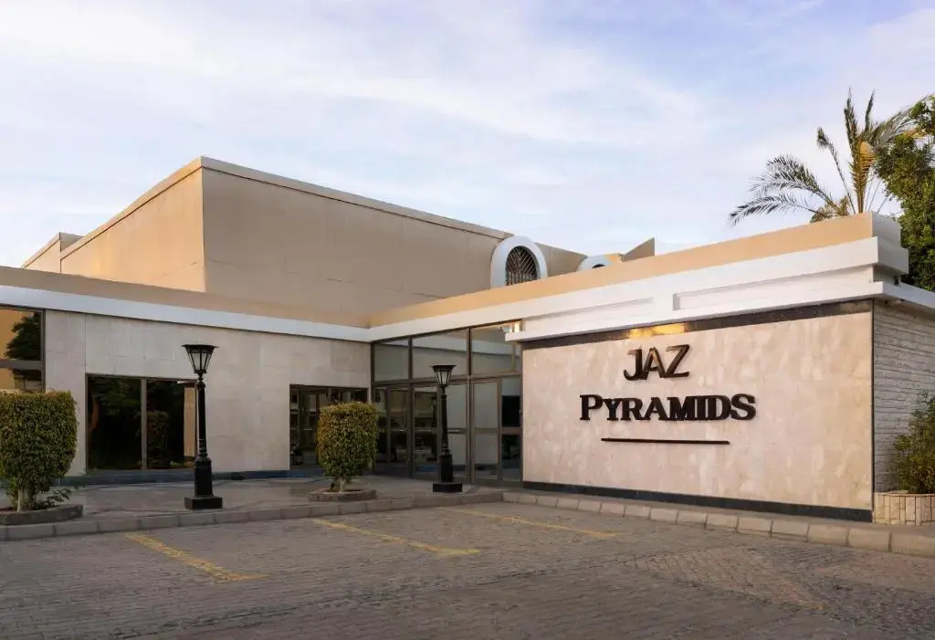 Курортный отель Jaz Pyramids