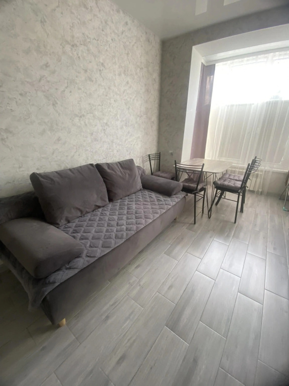 V 3 Minutakh Ot Aeroporta V Elitnom Zhilom Komplekse Flat