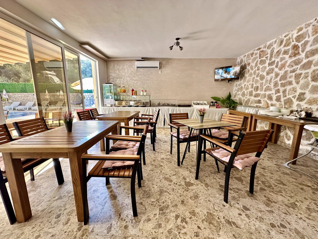 Akhdar Apartments