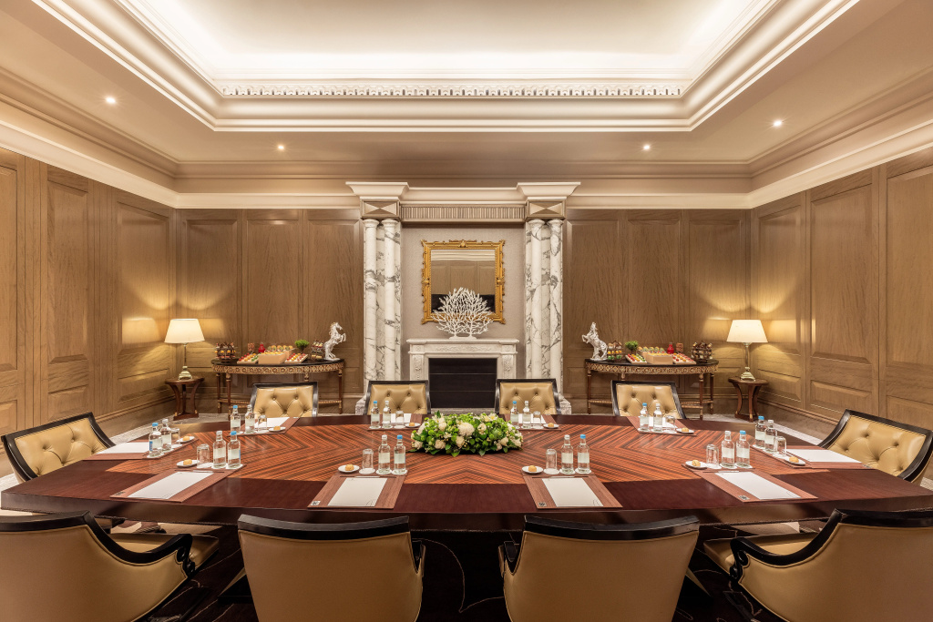 Отель Al Habtoor Palace
