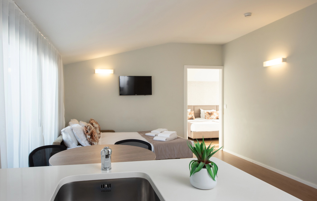 Essence Inn Marianos Hotel