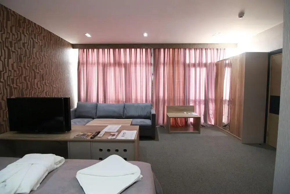 Home Suites Baku-Halal Hotel