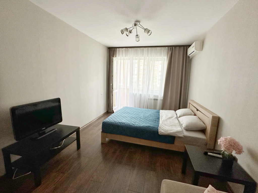 Квартира Двухкомнатная в 10 минутах пешком от набережной