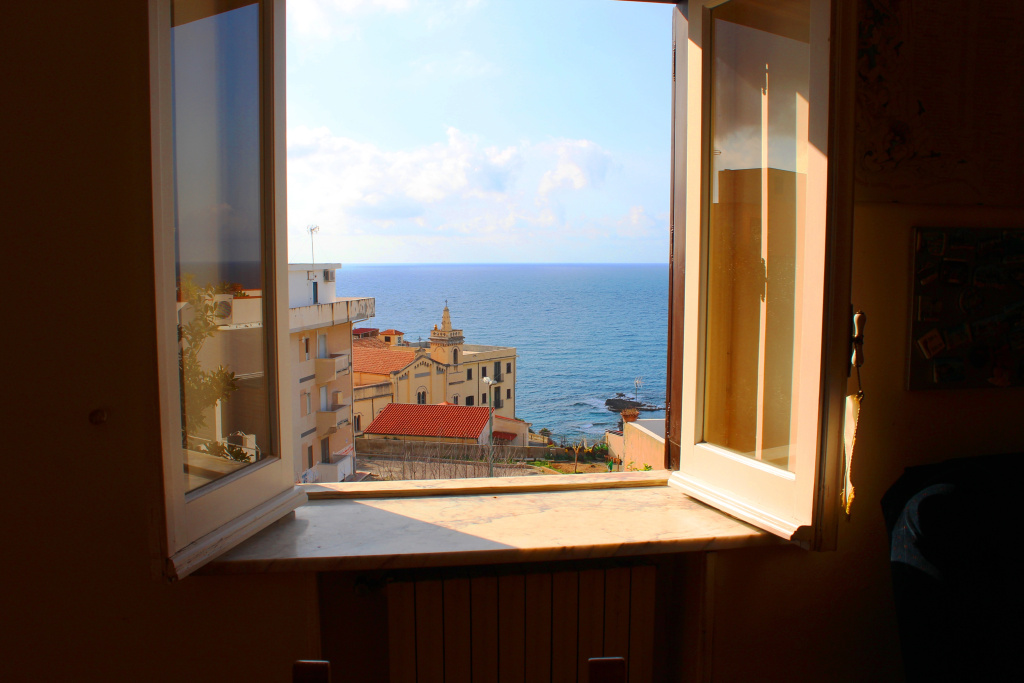 Kira Apartments