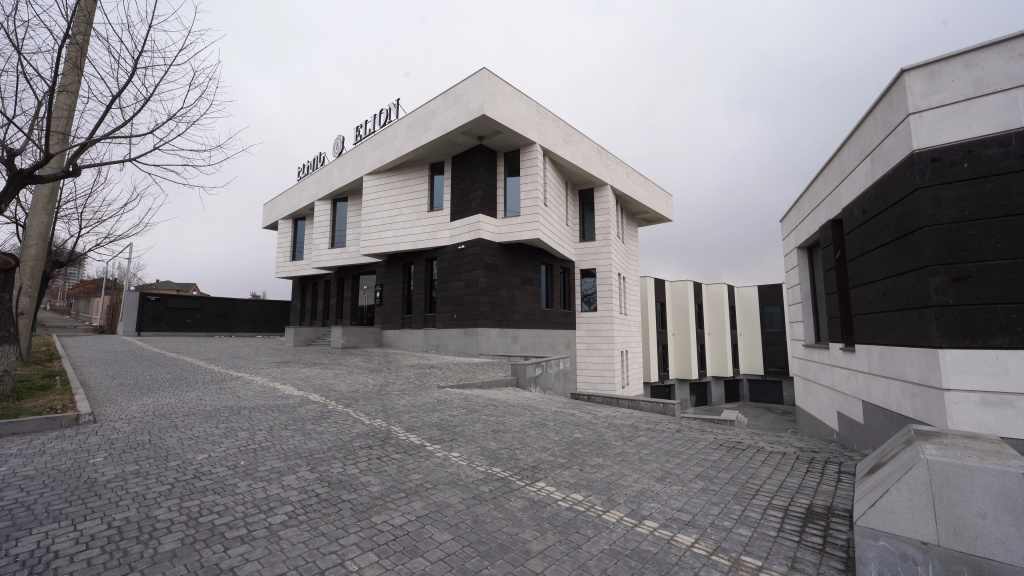 Отель Elion