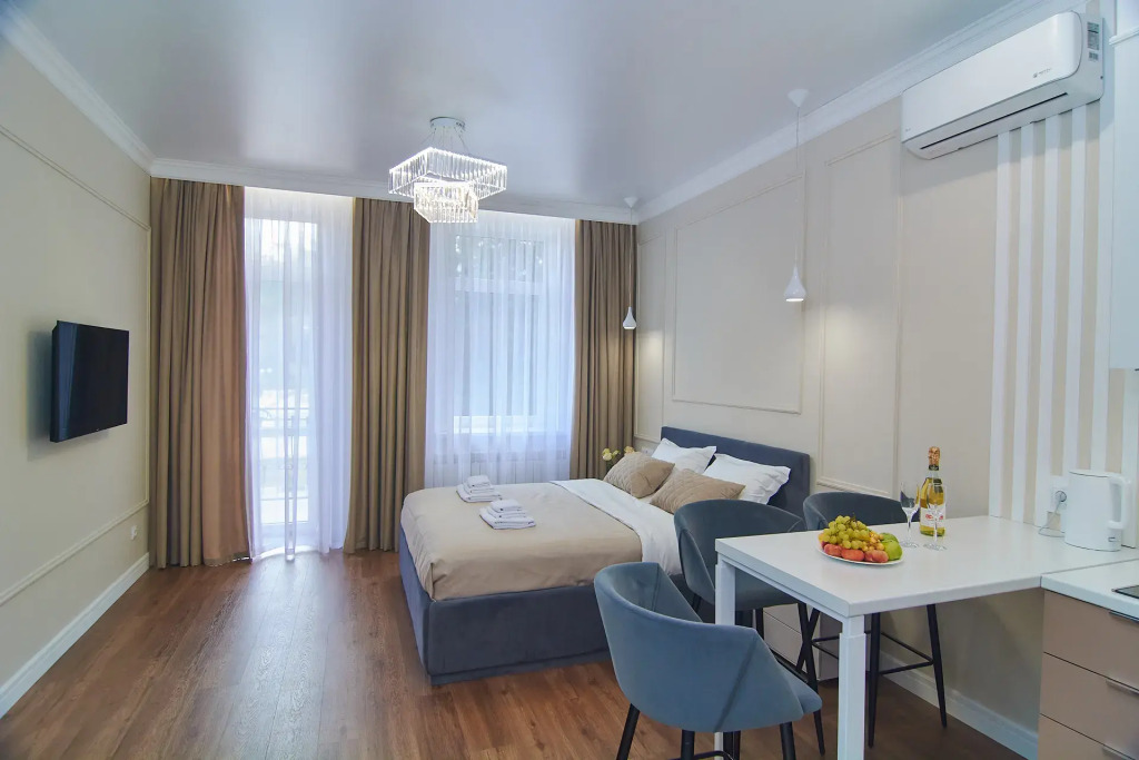 V Tsentre Goroda Flat 1