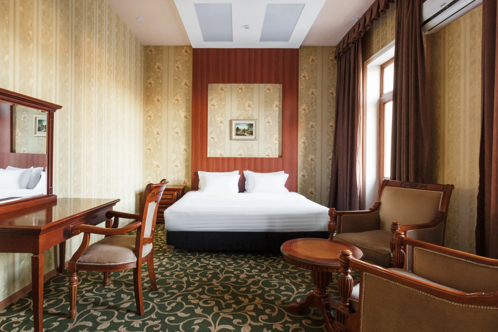 Western Suites