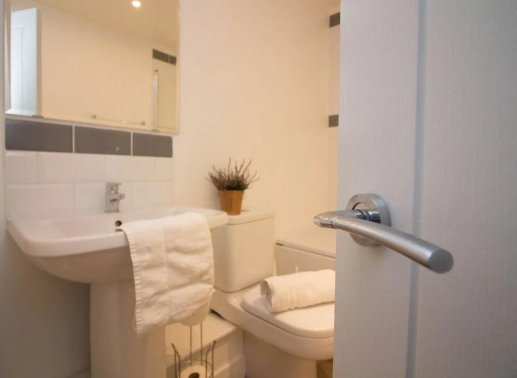 Beddoe Apartments