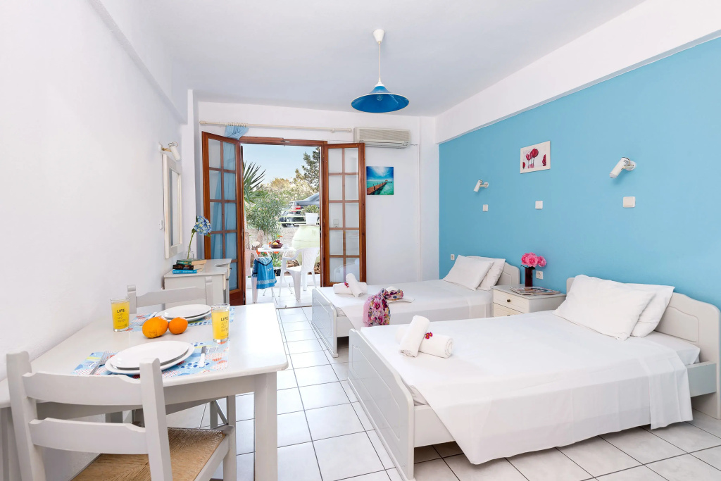 Kostas Apartments