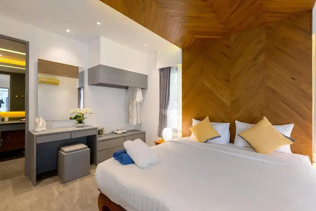 Karon Beach Pool Villa - Sha Extra Plus