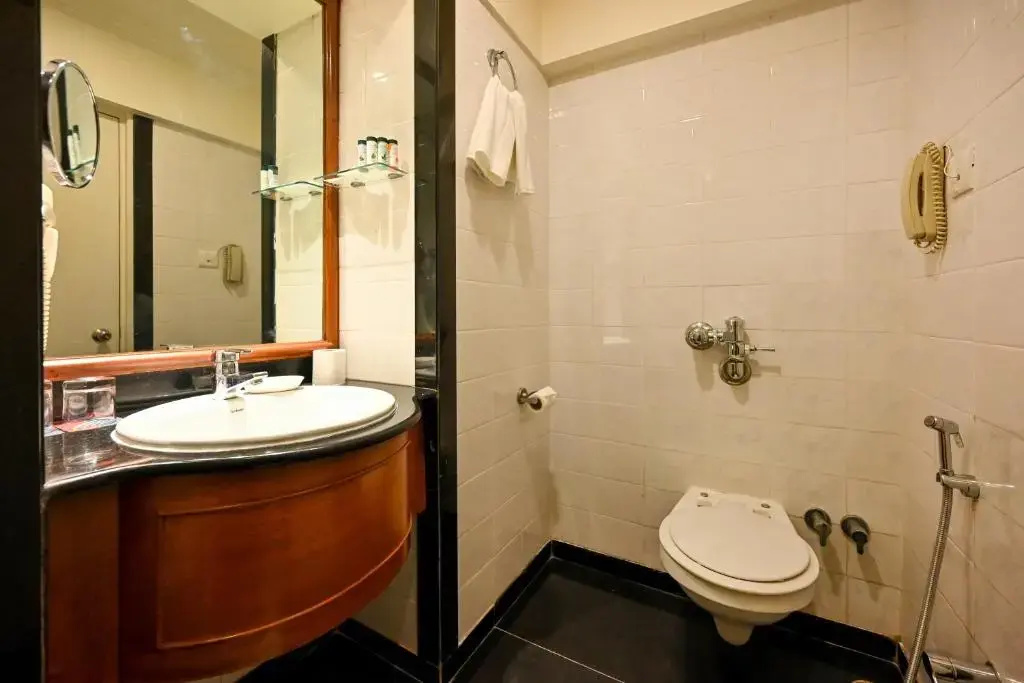 Fariyas Hotel Mumbai , Colaba