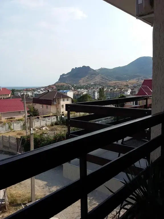 Uyut Guest House