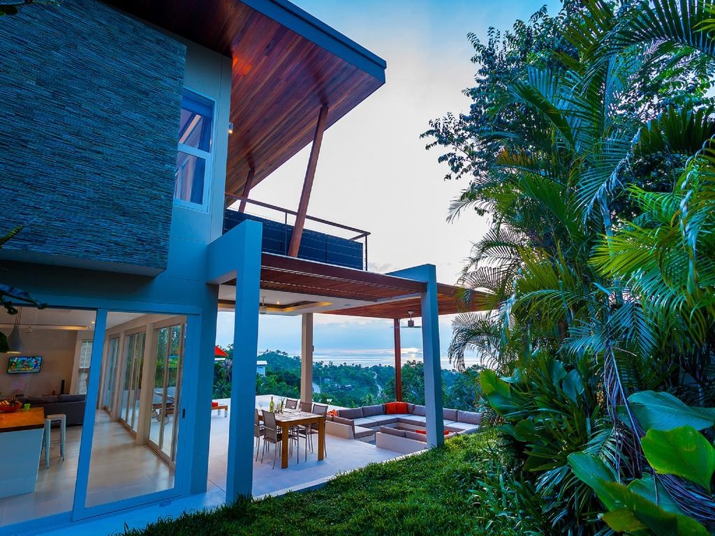 Bay Villa Geisha Girl