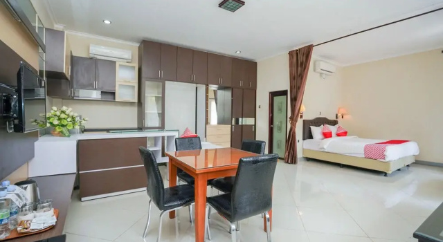 Hotel Ratna by OYO Rooms, Varaa Hotelli Probolinggo East Java