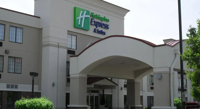 Holiday Inn Express Hotel & Suites Grove City, Rezervovat Hotel Grove City Ohio