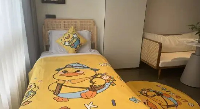 Семейный люкс EZ Boomtel Yiyi Courtyard Hotel (Ningbo Old Bund Tianyi Square Store)