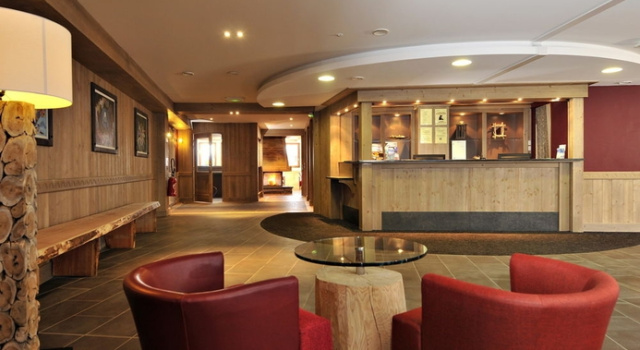 Residence Les Balcons de Sirius, Забронировать Отель Отели Hautes-Alpes с парковкой, Парковка
