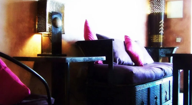 ArtHouse Cinema Hotel, Забронировать Отель Отели округа Эс-Сувейра - Марракеш-Тенсифт-Эль-Хауз с парковкой, Парковка