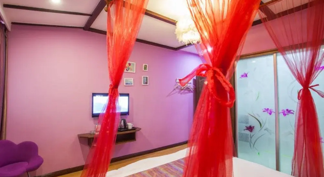 Wuzhen Times Town Theme Inn, Забронировать Отель Учжэнь Цзясин