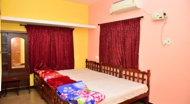 Pepy Good Luck Homestay - Hostel, Забронировать Хостел Валпарай штат Тамилнад