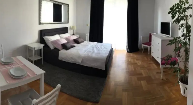 Апартаменты Studio apartman Lara ***