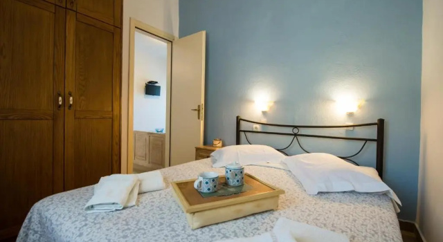 Апартаменты с видом на море Kamares House Apartments & Studios