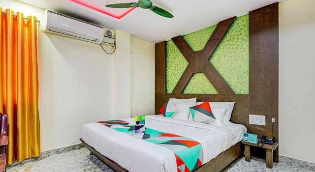 Полулюкс The K11 Hotels - T Nagar