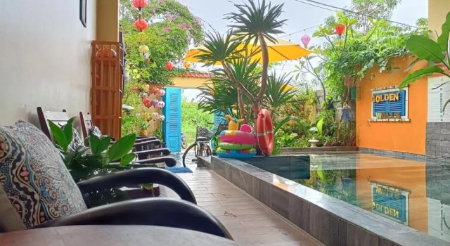Вилла Golden Walls Homestay