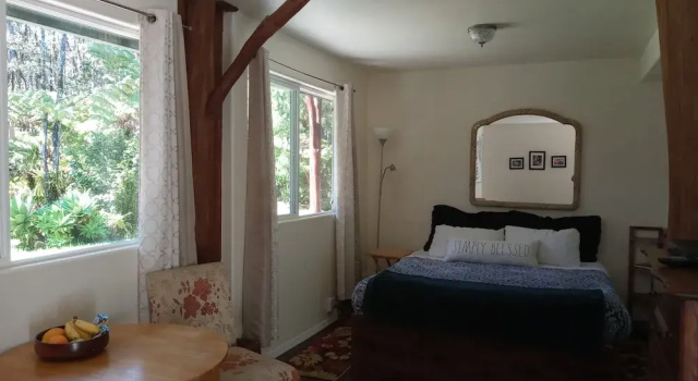 Двухместный семейный номер Standard с видом на сад Aloha Crater Lodge