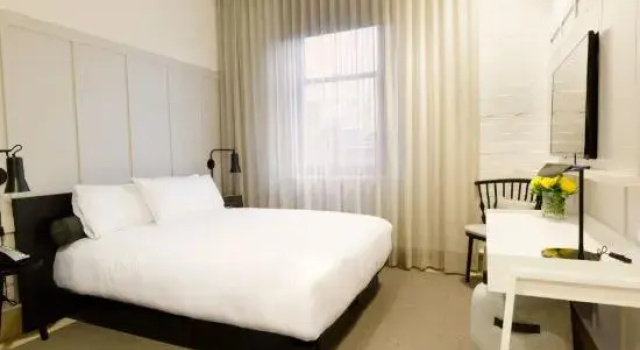 Номер Standard Coppersmith Hotel