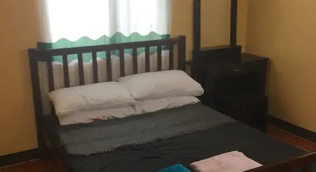 Семейный номер Standard c 1 комнатой с балконом и с видом на сад Pines Mansion 2 Homestay Rooms for Rent in Cash with 30 percent Advance Payment to Confirm