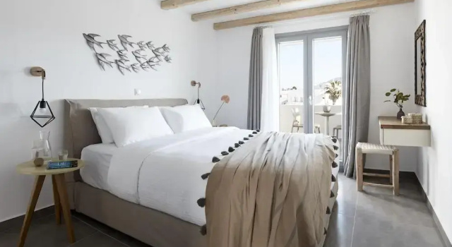 Pnoi Luxury Suites