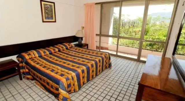 Трёхместный номер Standard с балконом Hotel Villas Paraíso