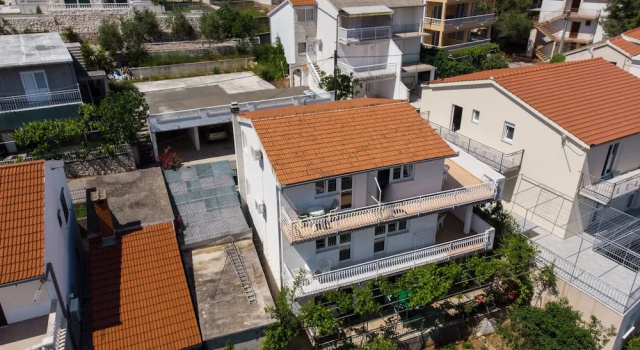 Apartments Jakov