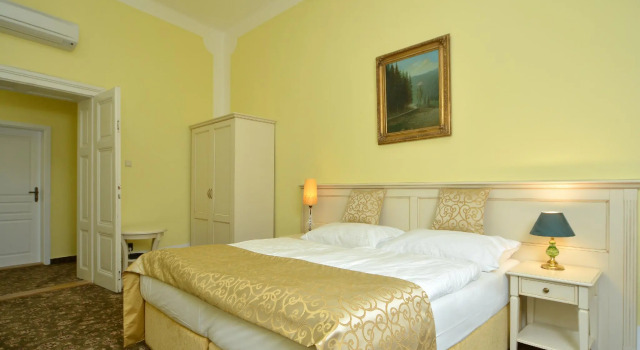 Трёхместный номер Standard Hotel Metamorphis